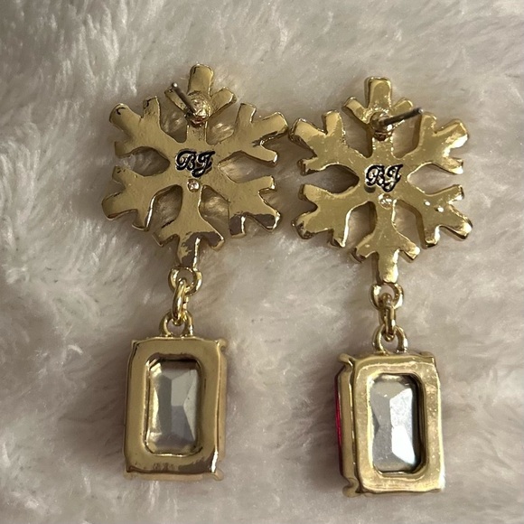 Betsey Johnson Snowflake Sparkly Drop Earrings - Picture 3 of 4